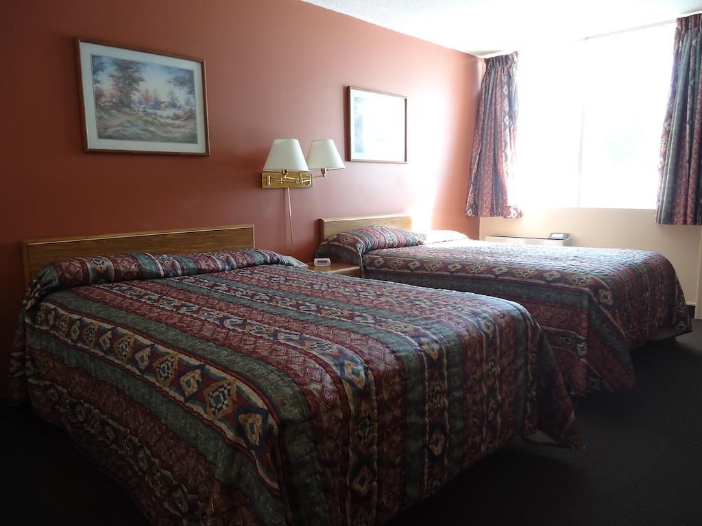 Canadian Motor Hotel Sault Ste. Marie Zimmer foto